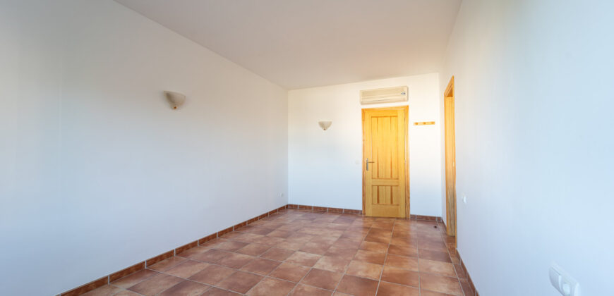 Spacious house to rent in Ses Salines