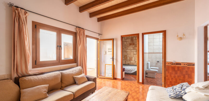 Casa de pueblo con piscina en venta en Ses Salines