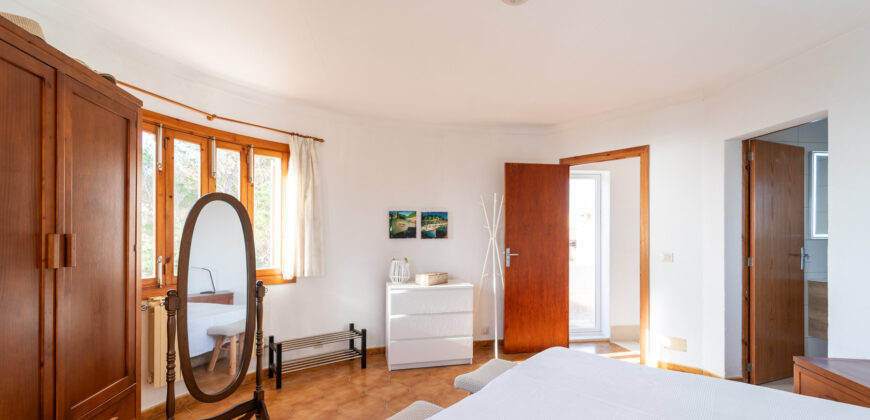 Villa zu verkaufen mit Meerblick in Cala Llombards