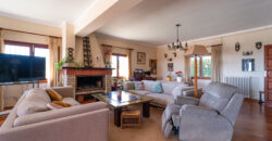 House with sea views and pool in Ses Salines