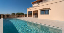 House with sea views and pool in Ses Salines