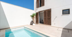Casa en planta baja en venta en Colonia de Sant Jordi con jardín y piscina privada