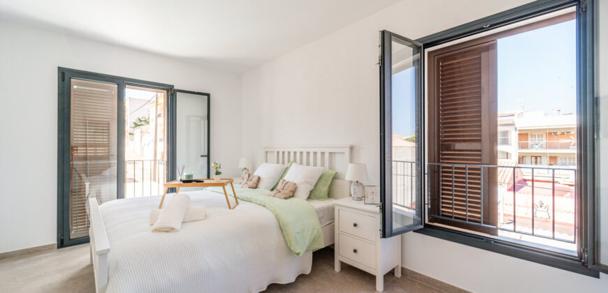 Casa en planta baja en venta en Colonia de Sant Jordi con jardín y piscina privada