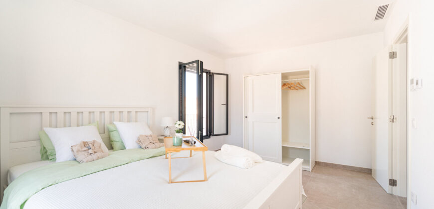Casa en planta baja en venta en Colonia de Sant Jordi con jardín y piscina privada