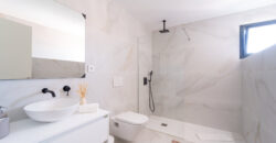 Casa en planta baja en venta en Colonia de Sant Jordi con jardín y piscina privada