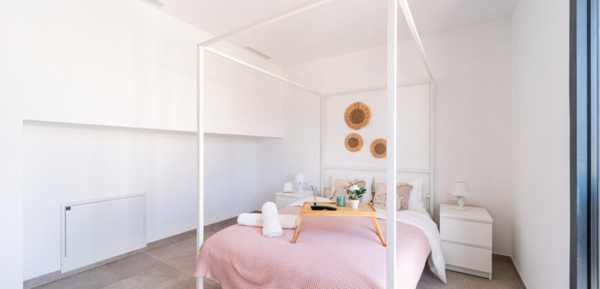 Casa en planta baja en venta en Colonia de Sant Jordi con jardín y piscina privada