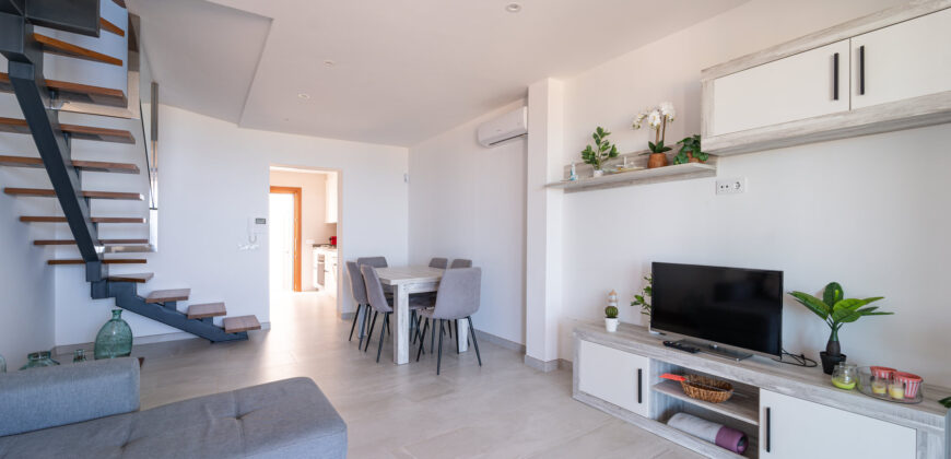 Casa en alquiler en primera línea de mar en Ses Covetes – Es Trenc