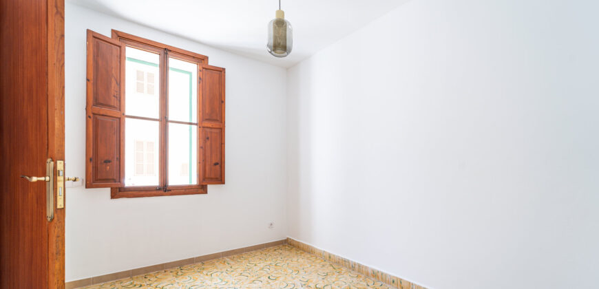 Casa de pueblo en alquiler en Ses Salines totalmente reformada y con una amplia terraza