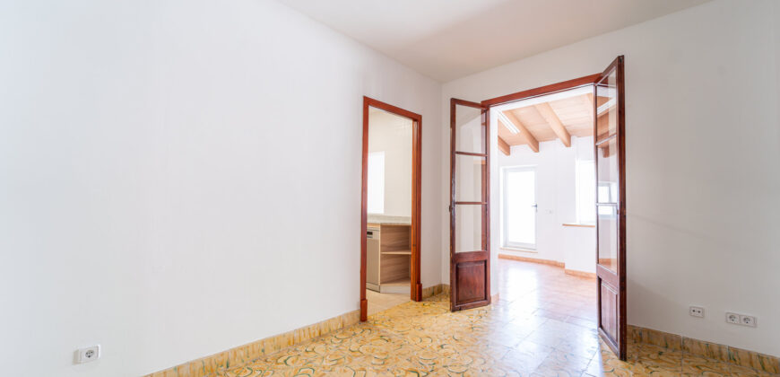 Casa de pueblo en alquiler en Ses Salines totalmente reformada y con una amplia terraza