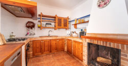 Mallorcan town house for rrent in Campos with patio, terrace, and three bedrooms