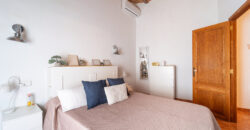 Mallorcan town house for rrent in Campos with patio, terrace, and three bedrooms