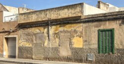 House for sale to renovate in Palma – Urban plot with building potential on Carrer Sant Ignasi