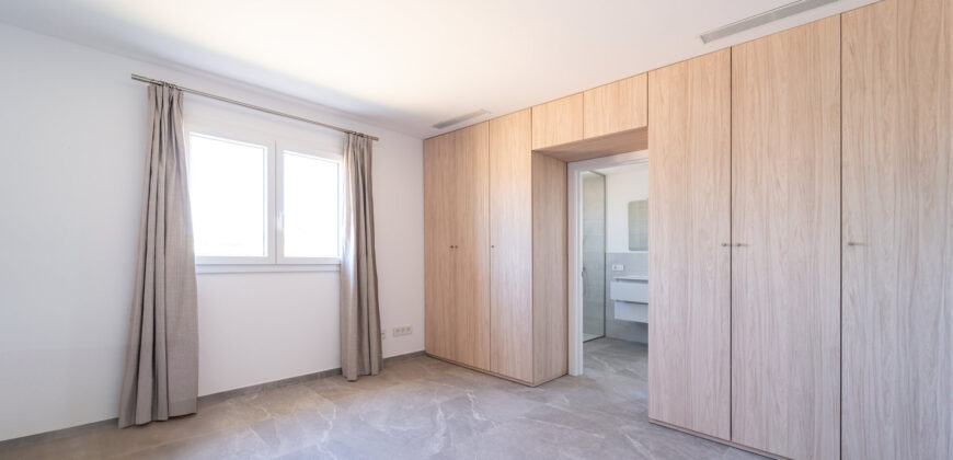 Chalet de obra nueva en venta en Sa Rápita con piscina, jardín y ubicación privilegiada