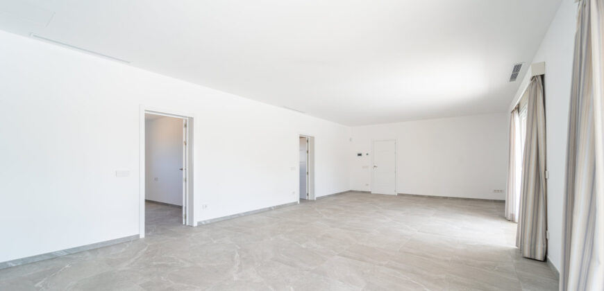 Chalet de obra nueva en venta en Sa Rápita con piscina, jardín y ubicación privilegiada