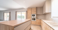 Chalet de obra nueva en venta en Sa Rápita con piscina, jardín y ubicación privilegiada