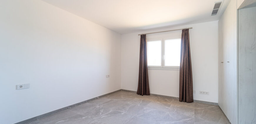 Chalet de obra nueva en venta en Sa Rápita con piscina, jardín y ubicación privilegiada