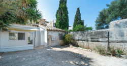 Casa de pueblo en venta en Ses Salines con terraza y gran potencial