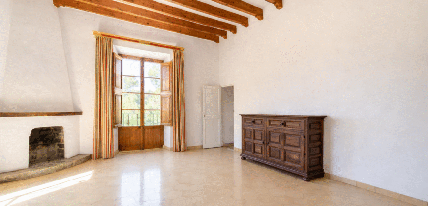 Historische Finca zum Kauf in Pollença: Ein architektonisches Erbe mit 831 m² im Herzen der Serra de Tramuntana
