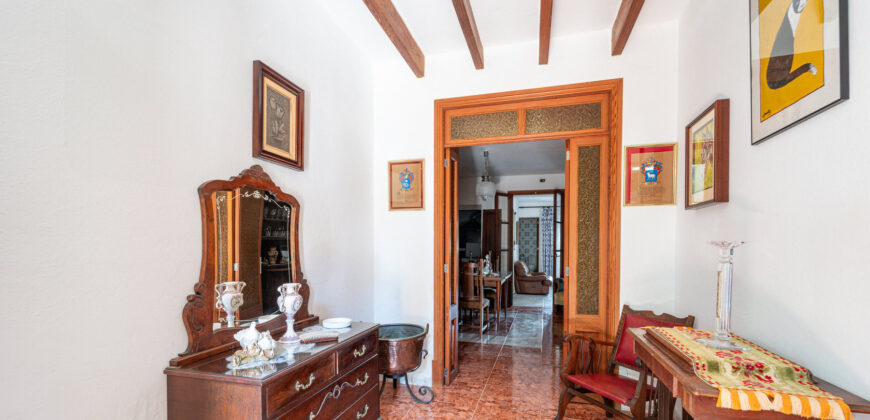 Versatile two-story town house for sale in the heart of Ses Salines