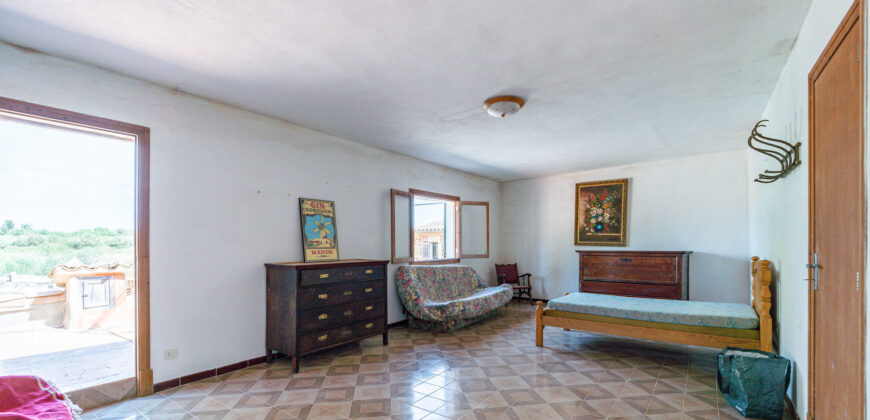 Versatile two-story town house for sale in the heart of Ses Salines