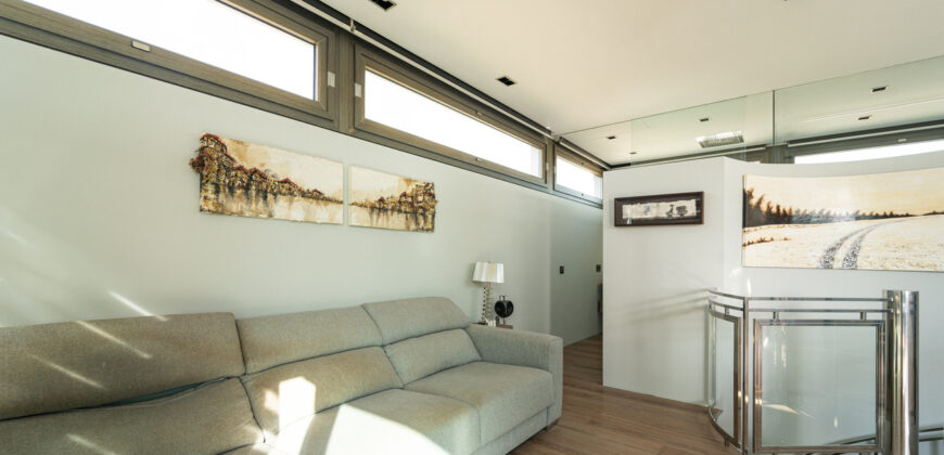 Möbliertes Penthouse-Studio zur Miete in Manacor mit großer Terrasse und hochwertigen Ausstattungen