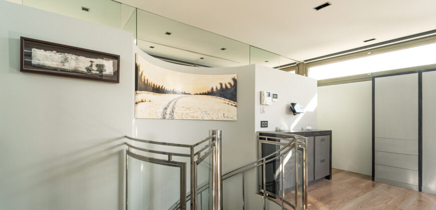 Möbliertes Penthouse-Studio zur Miete in Manacor mit großer Terrasse und hochwertigen Ausstattungen