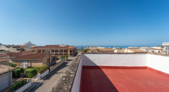 Chalet en alquiler en Sa Ràpita con vistas al mar y terraza, ideal para estancias por temporada