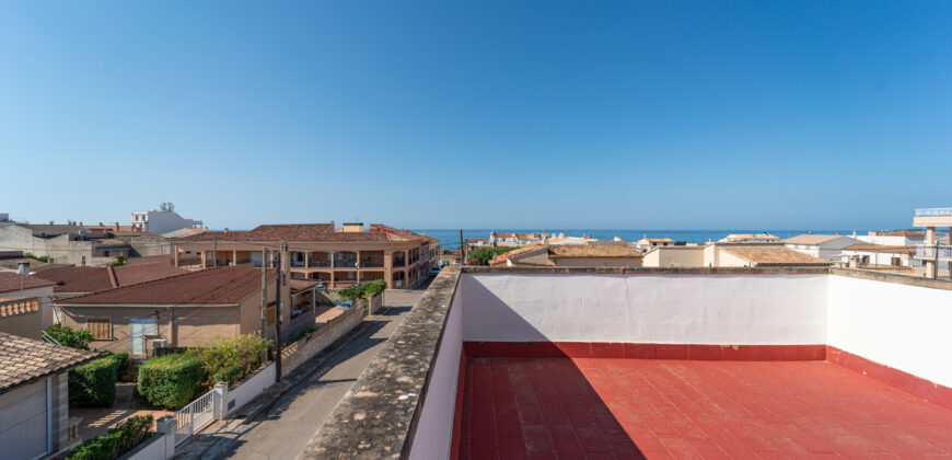 Chalet en alquiler en Sa Ràpita con vistas al mar y terraza, ideal para estancias por temporada
