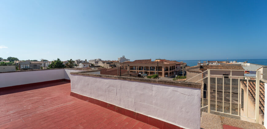 Chalet en alquiler en Sa Ràpita con vistas al mar y terraza, ideal para estancias por temporada
