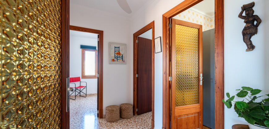Chalet en alquiler en Sa Ràpita con vistas al mar y terraza, ideal para estancias por temporada