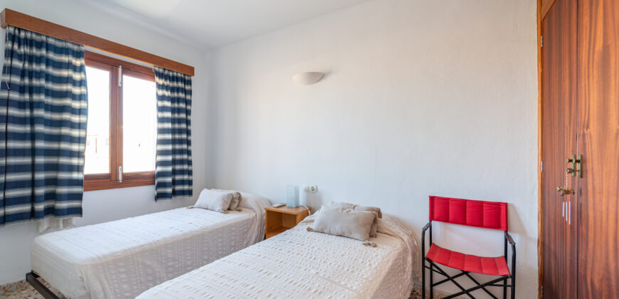 Chalet en alquiler en Sa Ràpita con vistas al mar y terraza, ideal para estancias por temporada