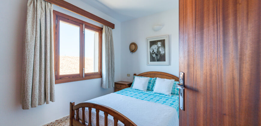 Chalet en alquiler en Sa Ràpita con vistas al mar y terraza, ideal para estancias por temporada