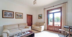Casa de pueblo señorial en venta en Ses Salines: 6 habitaciones, gran jardín y terrazas