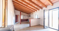 Casa de pueblo señorial en venta en Ses Salines: 6 habitaciones, gran jardín y terrazas