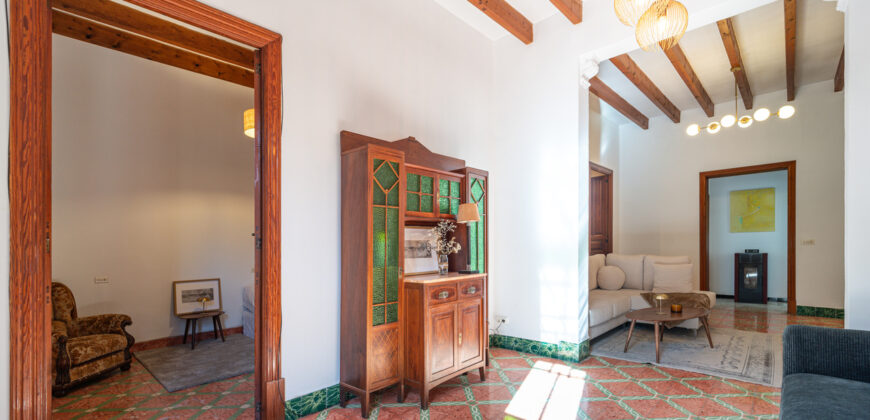 Village house for rent in Ses Salines with large patio — 4 bedrooms, 140 m², quiet street Village house for rent in Ses Salines with large patio — 4 bedrooms, 140 m², quiet street