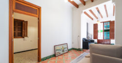 Village house for rent in Ses Salines with large patio — 4 bedrooms, 140 m², quiet street Village house for rent in Ses Salines with large patio — 4 bedrooms, 140 m², quiet street