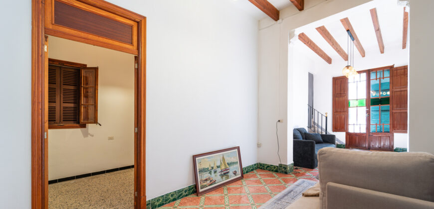 Village house for rent in Ses Salines with large patio — 4 bedrooms, 140 m², quiet street Village house for rent in Ses Salines with large patio — 4 bedrooms, 140 m², quiet street