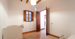Village house for rent in Ses Salines with large patio — 4 bedrooms, 140 m², quiet street Village house for rent in Ses Salines with large patio — 4 bedrooms, 140 m², quiet street