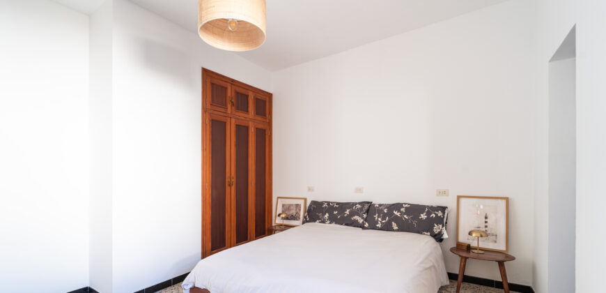 Village house for rent in Ses Salines with large patio — 4 bedrooms, 140 m², quiet street Village house for rent in Ses Salines with large patio — 4 bedrooms, 140 m², quiet street