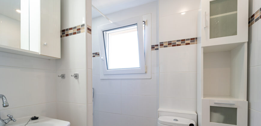 Apartamento en alquiler con terraza y vistas al mar en calas de mallorca