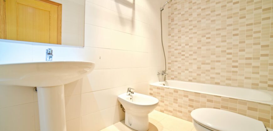 Langzeitmiete in Campos: Moderne 3-Zimmer-Wohnung mit ausgestatteter Küche und hochwertigen Oberflächen