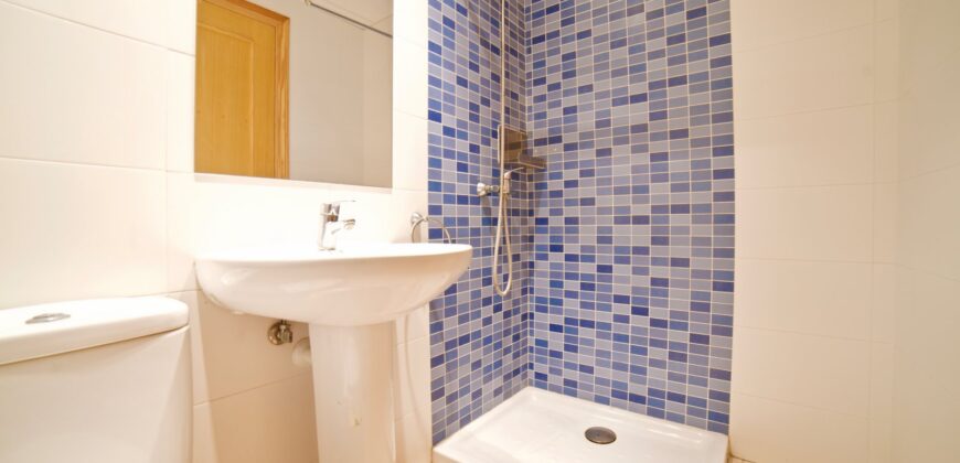 Langzeitmiete in Campos: Moderne 3-Zimmer-Wohnung mit ausgestatteter Küche und hochwertigen Oberflächen