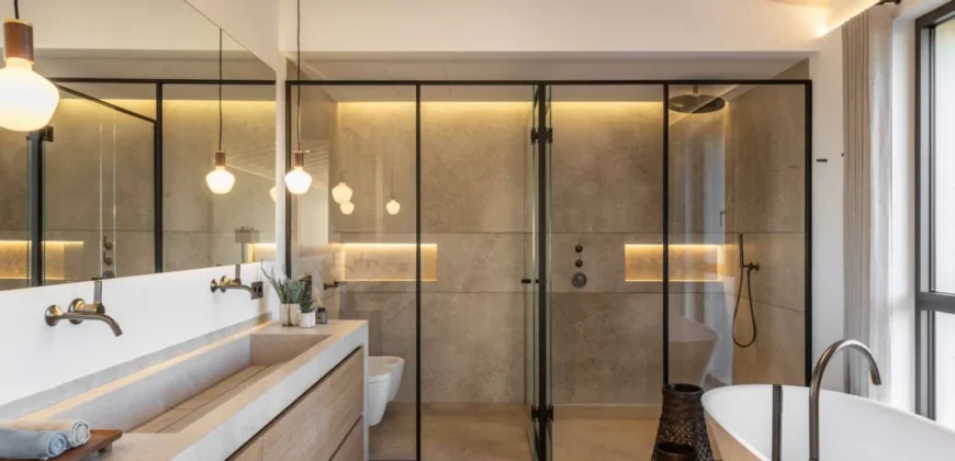 Newly built natural stone country house in Santanyí: Minimalist design and cutting-edge technology