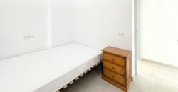 Alquiler de chalet en Sa Rápita: Planta baja de 4 habitaciones con gran jardín y barbacoa