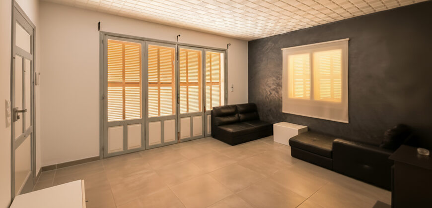 Alquiler de chalet en Sa Rápita: Planta baja de 4 habitaciones con gran jardín y barbacoa