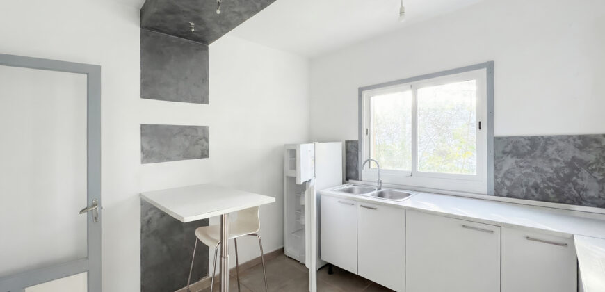 Alquiler de chalet en Sa Rápita: Planta baja de 4 habitaciones con gran jardín y barbacoa