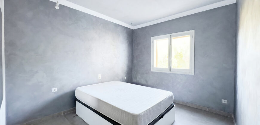 Alquiler de chalet en Sa Rápita: Planta baja de 4 habitaciones con gran jardín y barbacoa