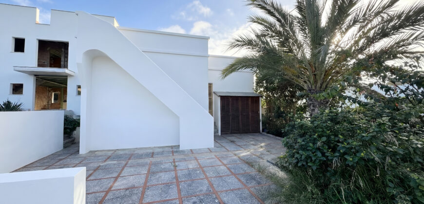 Alquiler de chalet en Sa Rápita: Planta baja de 4 habitaciones con gran jardín y barbacoa