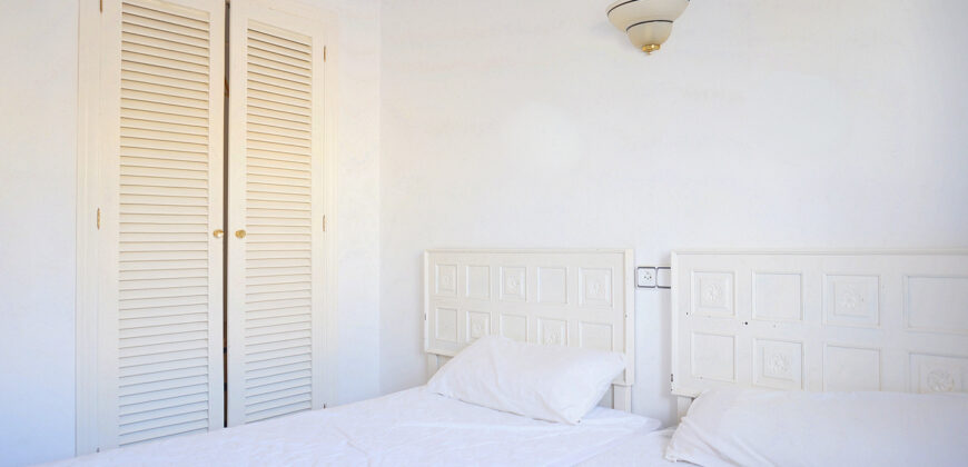 Alquiler de piso en Colonia de Sant Jordi: 3 habitaciones, chimenea y terraza en azotea