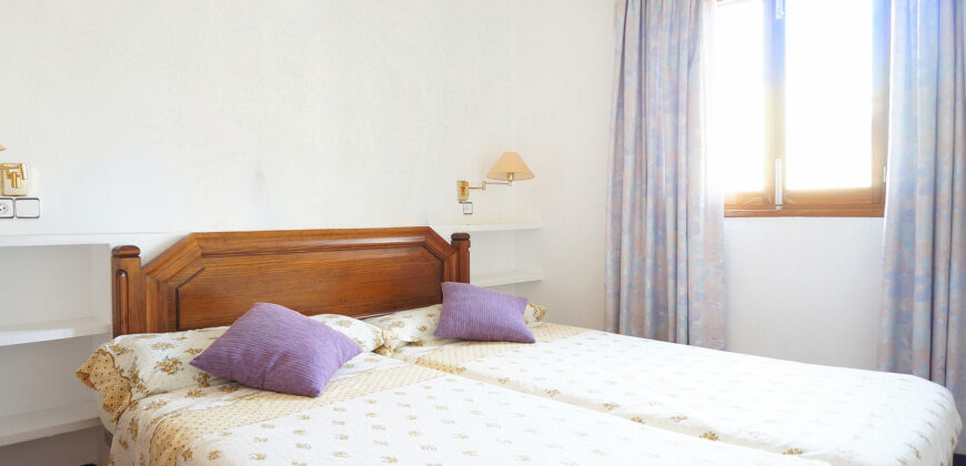 Alquiler de piso en Colonia de Sant Jordi: 3 habitaciones, chimenea y terraza en azotea